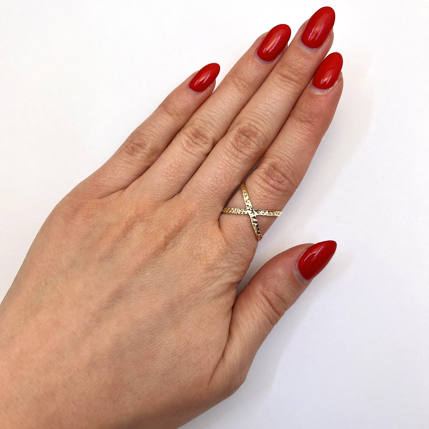 Mystical Criss Cross Ring For Women - EFIF Diamonds – EF-IF Diamond  Jewellery